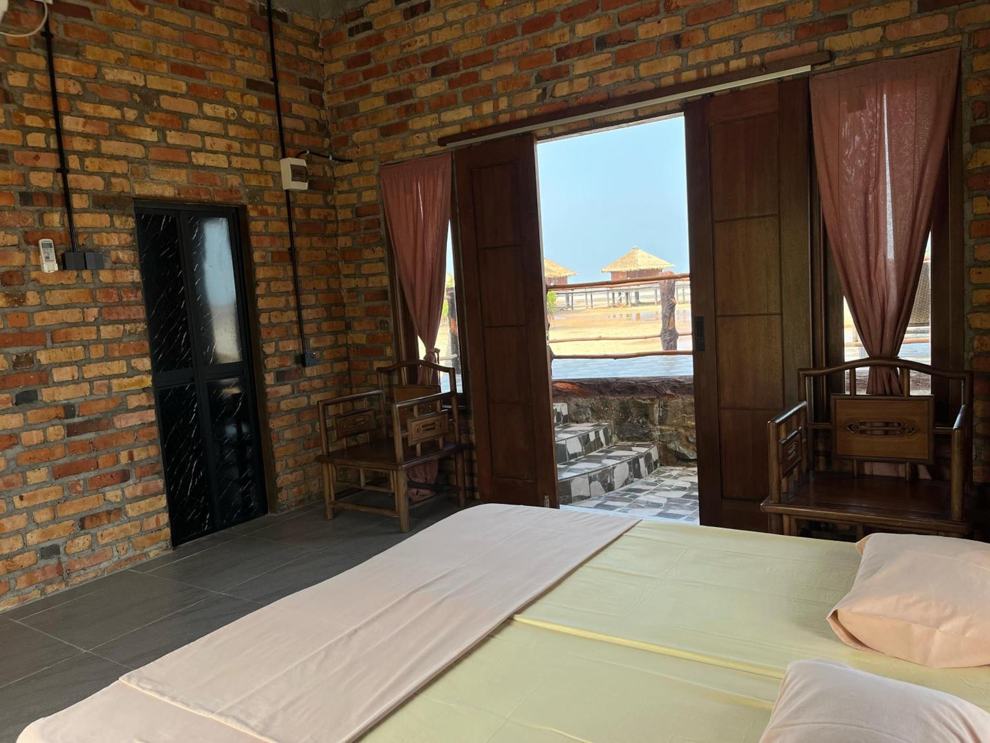 LooLa Adventure Resort Teluk Bakau Exterior foto